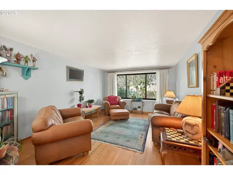 945 Willamina Avenue Forest Grove OR 97116