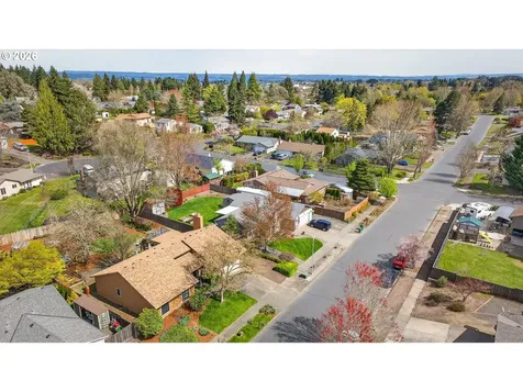 945 Willamina Avenue Forest Grove OR 97116