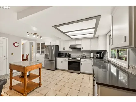 945 Willamina Avenue Forest Grove OR 97116