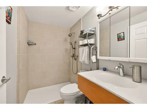 945 Willamina Avenue Forest Grove OR 97116