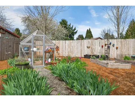 945 Willamina Avenue Forest Grove OR 97116
