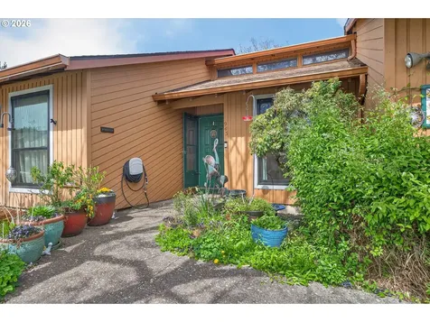 945 Willamina Avenue Forest Grove OR 97116