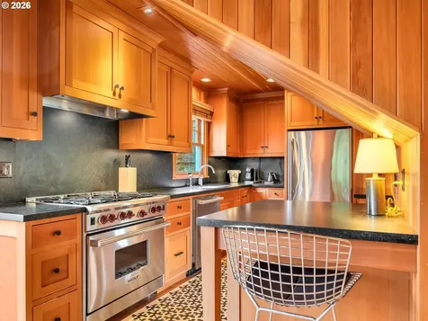 538 N Marion Avenue Gearhart OR 97138