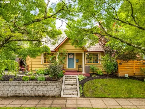 4806 NE Siskiyou Street Portland OR 97213