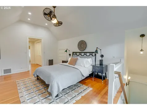 4806 NE Siskiyou Street Portland OR 97213