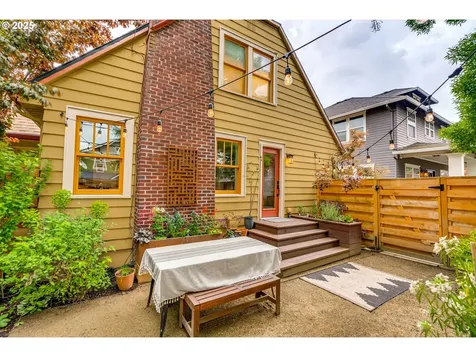 4806 NE Siskiyou Street Portland OR 97213