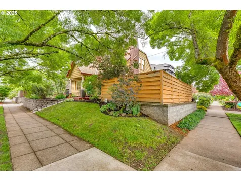4806 NE Siskiyou Street Portland OR 97213