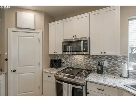 1183 SW Linden Lane Dallas OR 97338