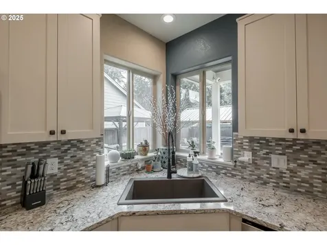 1183 SW Linden Lane Dallas OR 97338