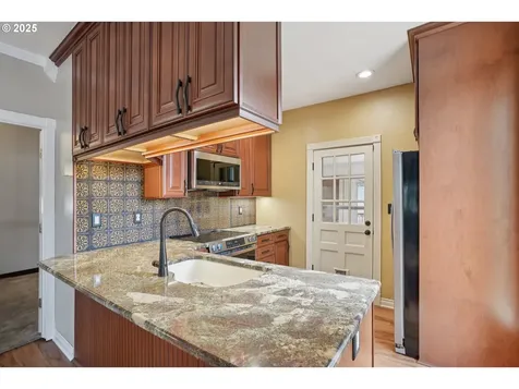 156 Ella Street Oregon City OR 97045