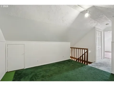 156 Ella Street Oregon City OR 97045
