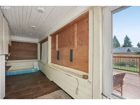 156 Ella Street Oregon City OR 97045