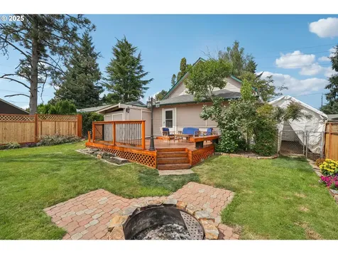 156 Ella Street Oregon City OR 97045