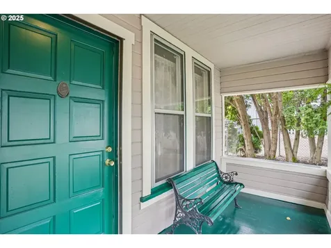 156 Ella Street Oregon City OR 97045