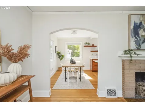 3737 NE 74th Avenue Portland OR 97213