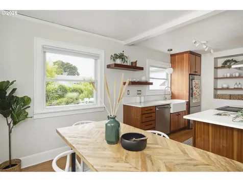 3737 NE 74th Avenue Portland OR 97213