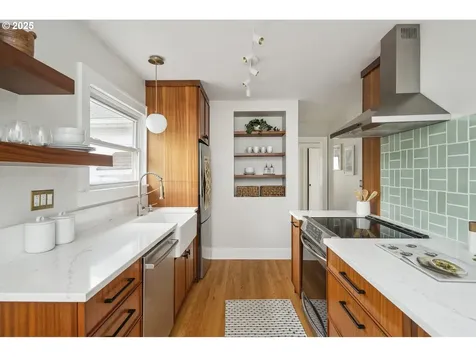 3737 NE 74th Avenue Portland OR 97213