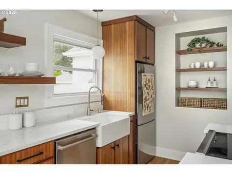 3737 NE 74th Avenue Portland OR 97213