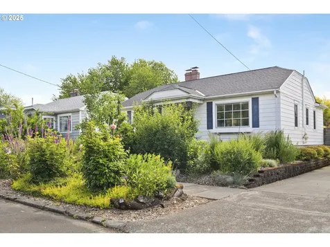 3737 NE 74th Avenue Portland OR 97213