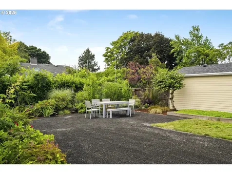 3737 NE 74th Avenue Portland OR 97213
