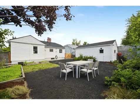 3737 NE 74th Avenue Portland OR 97213