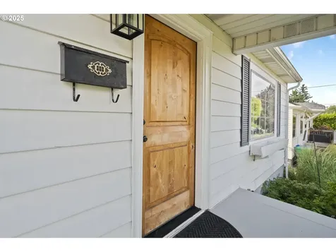 3737 NE 74th Avenue Portland OR 97213