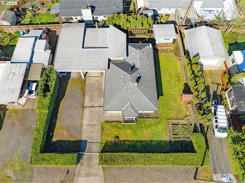 672 51st Street Springfield OR 97478