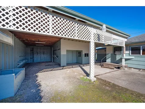 672 51st Street Springfield OR 97478