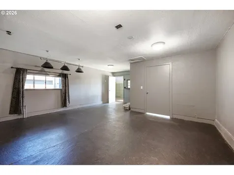 672 51st Street Springfield OR 97478