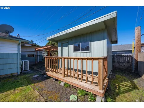 672 51st Street Springfield OR 97478
