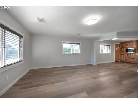672 51st Street Springfield OR 97478