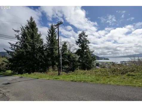 1700/1800 Ginger Avenue Garibaldi OR 97118