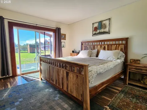 87882 Auction Barn Lane Bandon OR 97411