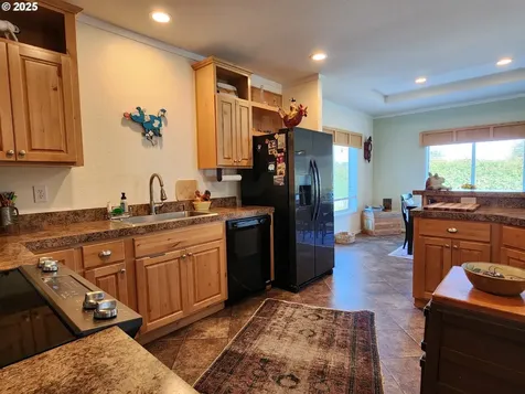 87882 Auction Barn Lane Bandon OR 97411