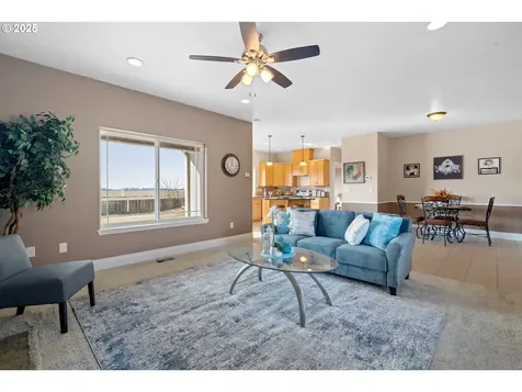 1385 W 5th Street Halsey OR 97348