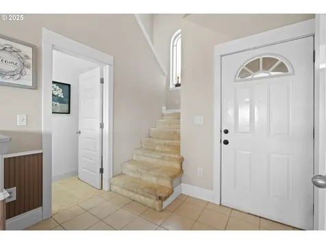 1385 W 5th Street Halsey OR 97348