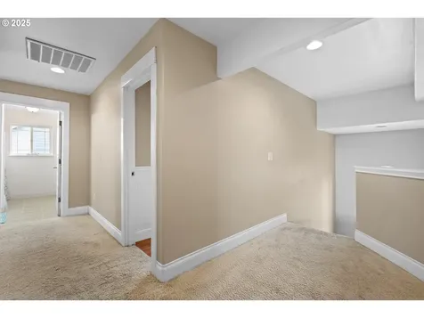 1385 W 5th Street Halsey OR 97348