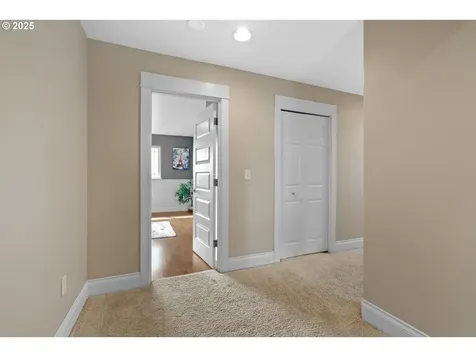 1385 W 5th Street Halsey OR 97348