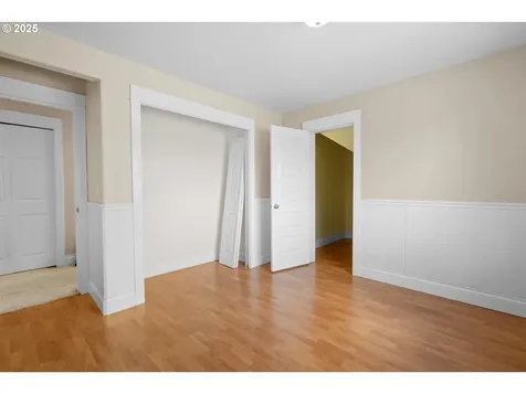 1385 W 5th Street Halsey OR 97348