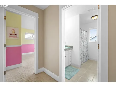 1385 W 5th Street Halsey OR 97348