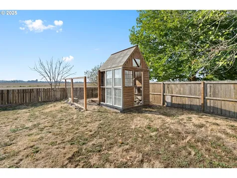 1385 W 5th Street Halsey OR 97348