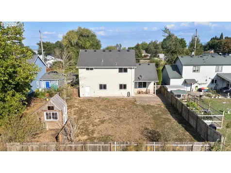 1385 W 5th Street Halsey OR 97348