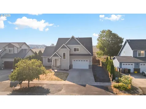 1385 W 5th Street Halsey OR 97348