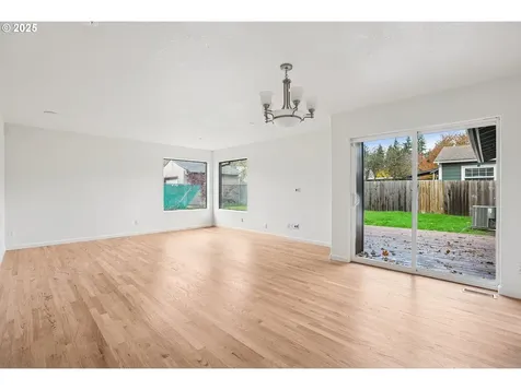 4907 SE 113th Avenue Portland OR 97266