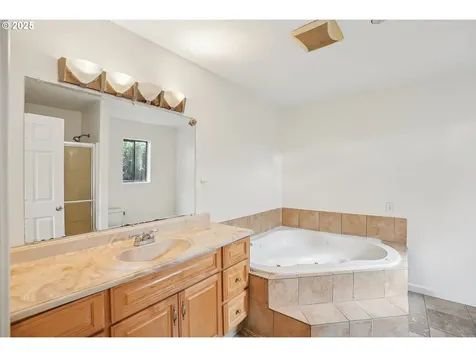 4907 SE 113th Avenue Portland OR 97266