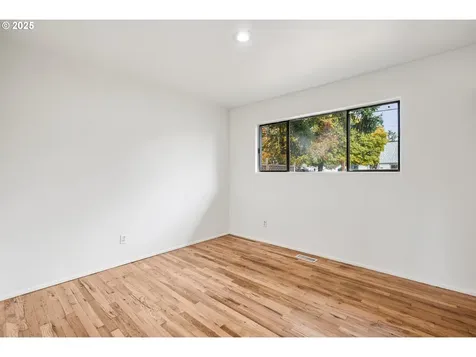 4907 SE 113th Avenue Portland OR 97266