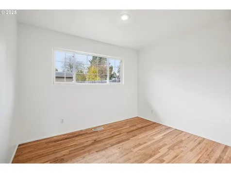 4907 SE 113th Avenue Portland OR 97266