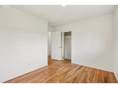 4907 SE 113th Avenue Portland OR 97266