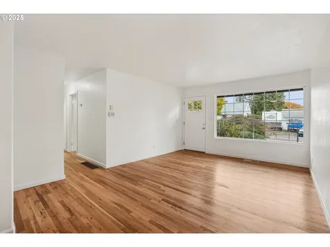 4907 SE 113th Avenue Portland OR 97266
