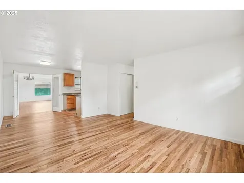 4907 SE 113th Avenue Portland OR 97266